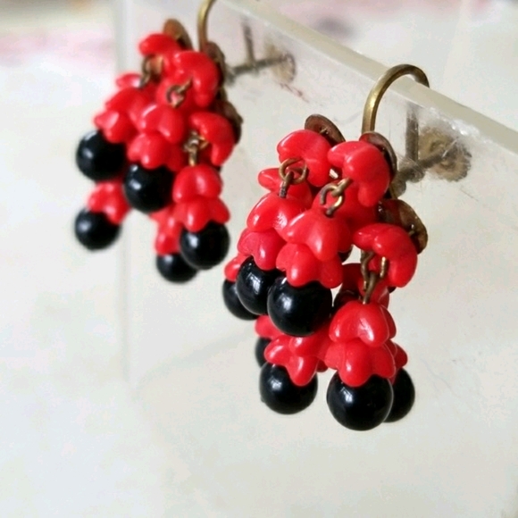 Vintage Mid Century Made in Germany Screw Back Earrings - Picture 6 of 8